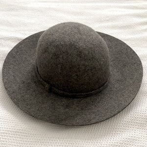 Grey Wool Hat by Tarnish